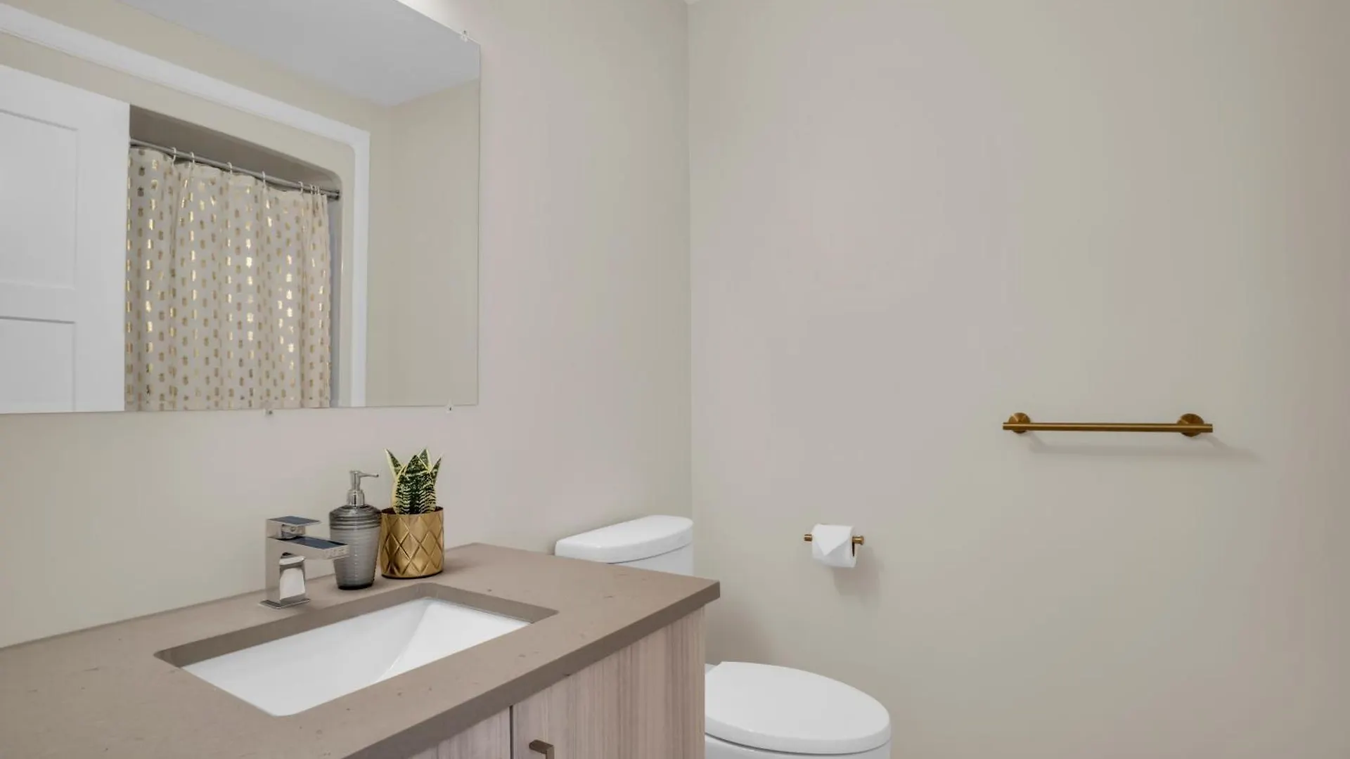 Apartmán Luxury Niagara 3 Bdr Townhouse /Garage 0*, Niagara Falls
